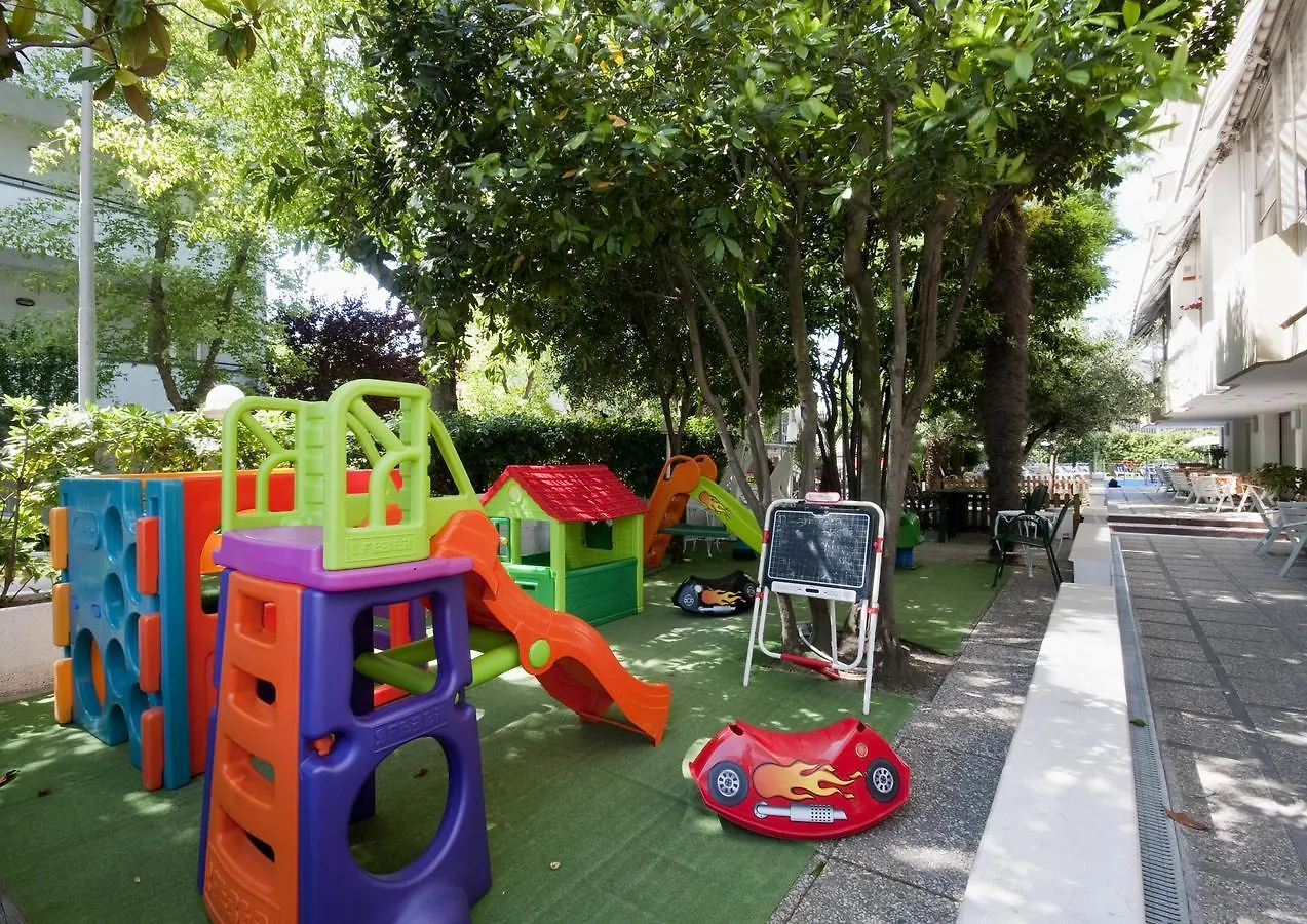 Hotel Trafalgar Rimini Italy